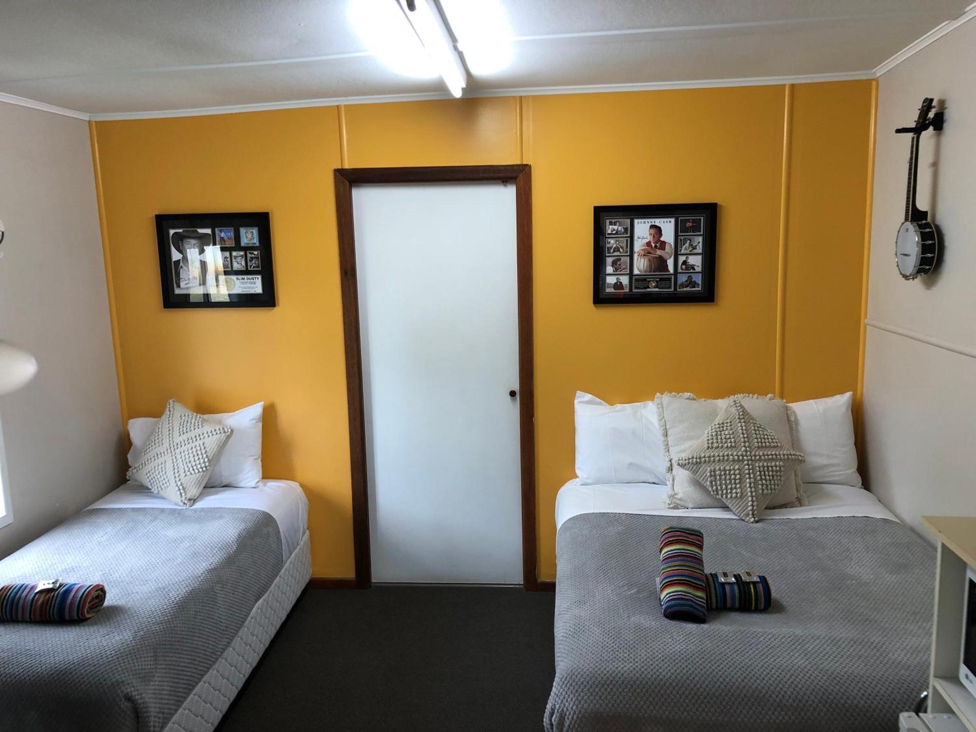 Acacia Motel Chinchilla Ngoại thất bức ảnh